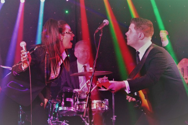 Covers band The Vodka Martinis perform to a packed room they also make a great Wedding booking