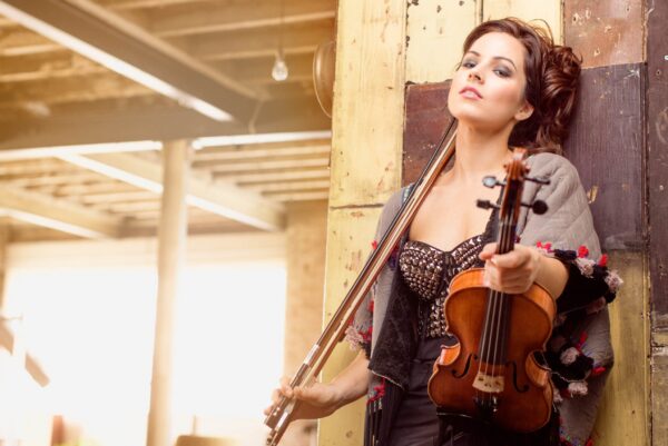 wedding-electric-violin-player-mighty-fine-events-luxury-entertainment