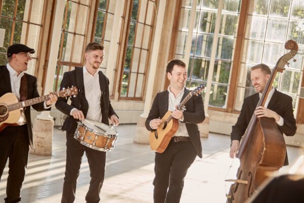 acoustic-party-band-for-weddings-mighty-fine-events