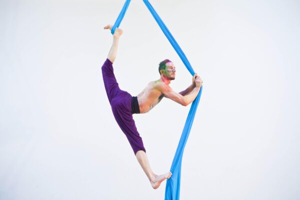 Aerial artist for weddings, corporate events and private parties