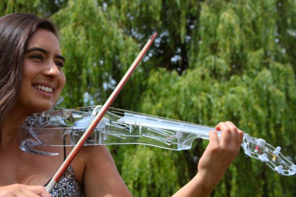wedding-female-violinist-for-weddings-mighty-fine-events-luxury-entertainment