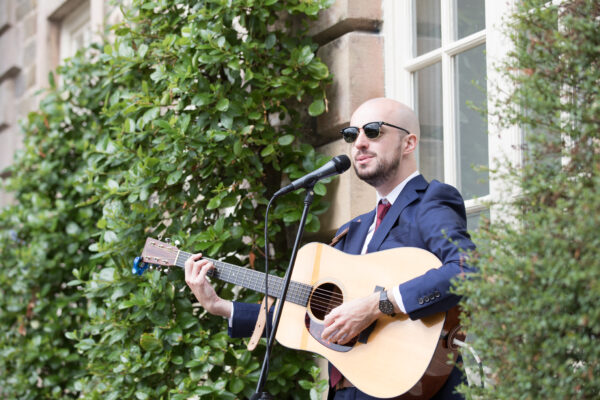 Marc - Singer and guitarist available to hire for weddings, private parties and corporate events