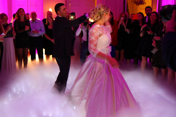Dry ice dancing on the clouds effect for wedding first dance