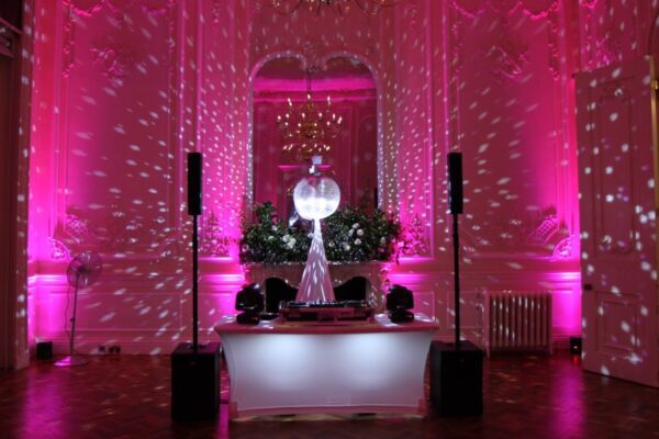 Book London wedding DJ for luxury London wedding venue 10-11 Carlton House Terrace