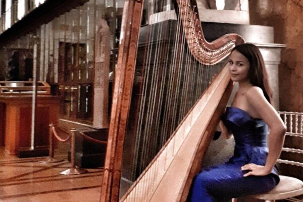 professional-female-harpist-for-weddings-mighty-fine-events