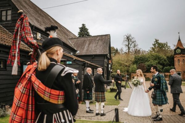 wedding-professional-female-bagpiper-mighty-fine-events-luxury-entertainment