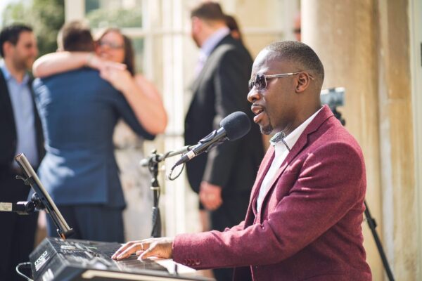 wedding-pianist-and-singer-mighty-fine-events-luxury-live-entertainment