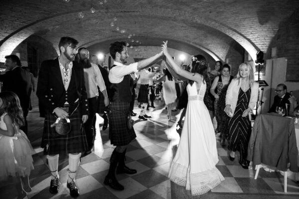 book-wedding-irish-ceilidh-party-band-mighty-fine-events – luxury-live-entertainment-and-wedding-djs
