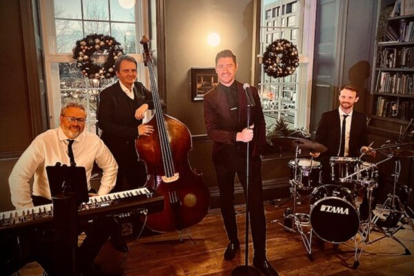 book-wedding-jazz-and-swing-band-mighty-fine-events- luxury-live-entertainment