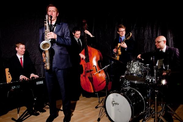 high-profile-jazz-band-for-wedding-mighty-fine-events-1920s-live-entertainment