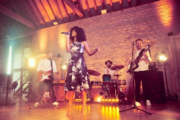 wedding-party-bands-berkshire-mighty-fine-events-luxury-live-entertainment